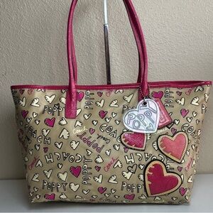 Coach Poppy Graffiti Heart coated canvas & patent leather Bag RARE with hangtags